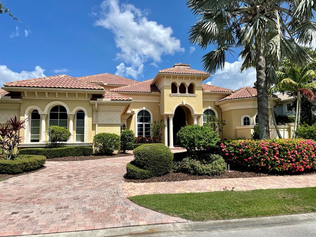 Photo of 118 SE Rio Casarano, Port Saint Lucie, FL 34984 (MLS # R10816811)