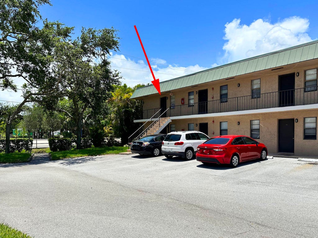 Photo of 1021 SE Monterey Road #A22, Stuart, FL 34994 (MLS # B26051101)