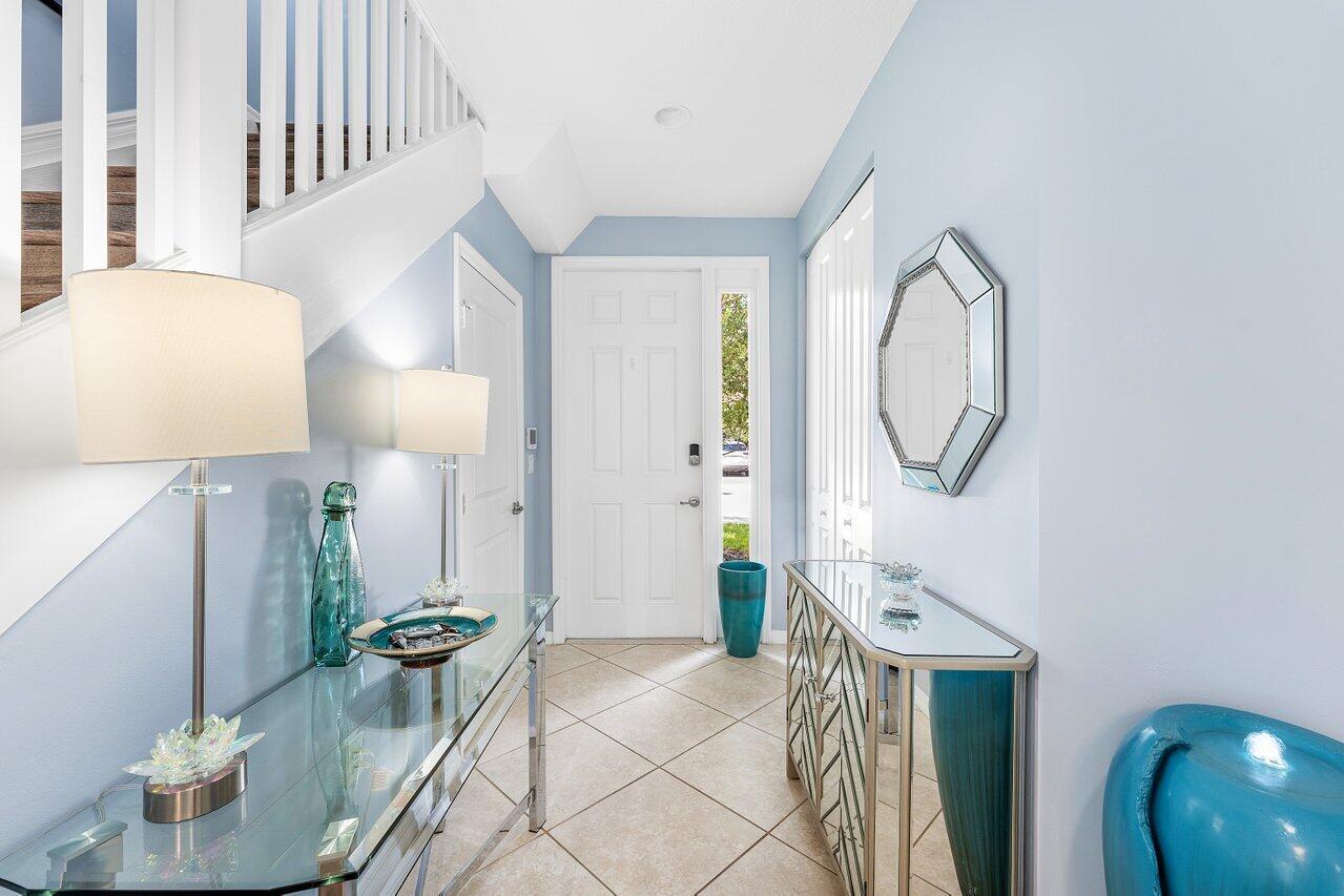 TREVI ISLE - Residential