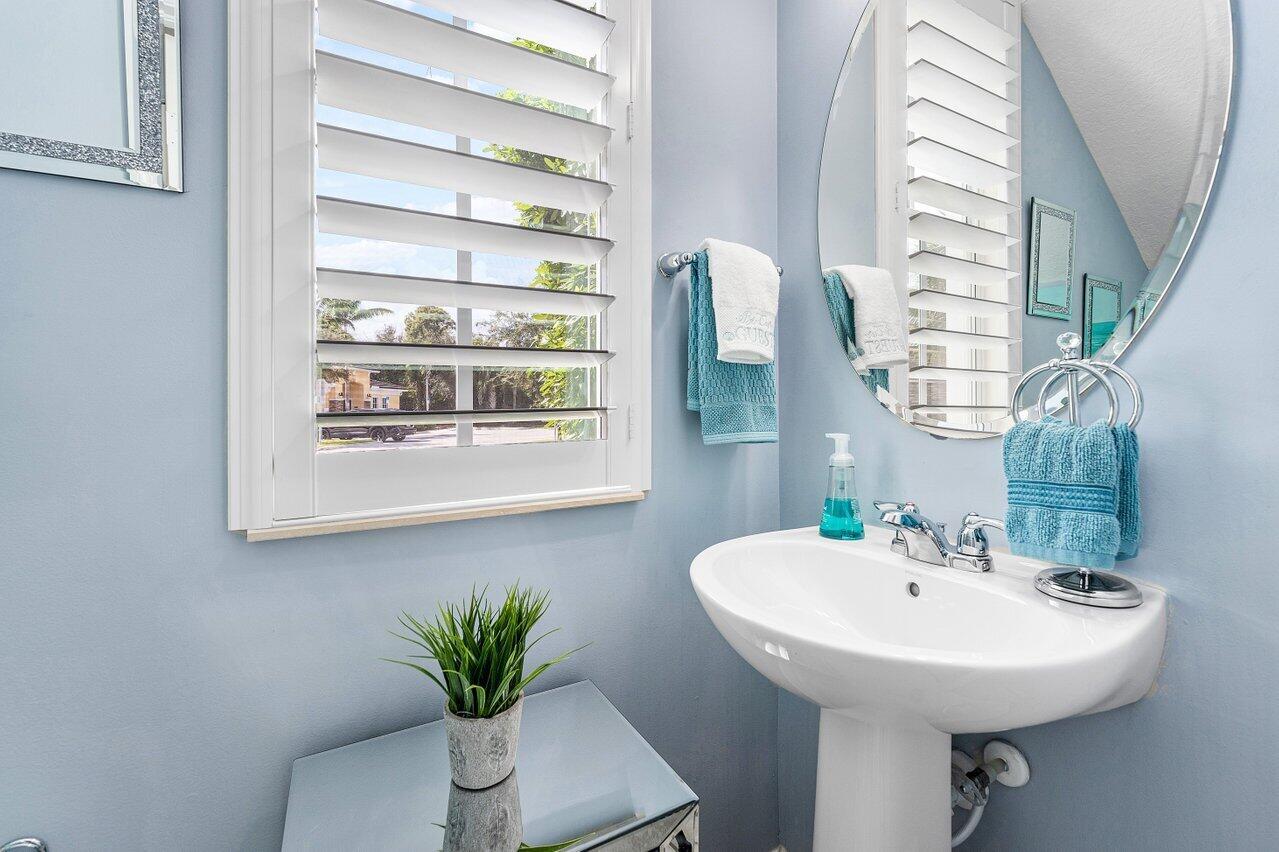 TREVI ISLE - Residential