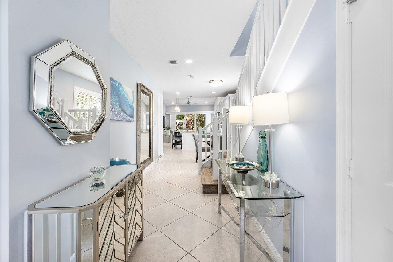 TREVI ISLE - Residential