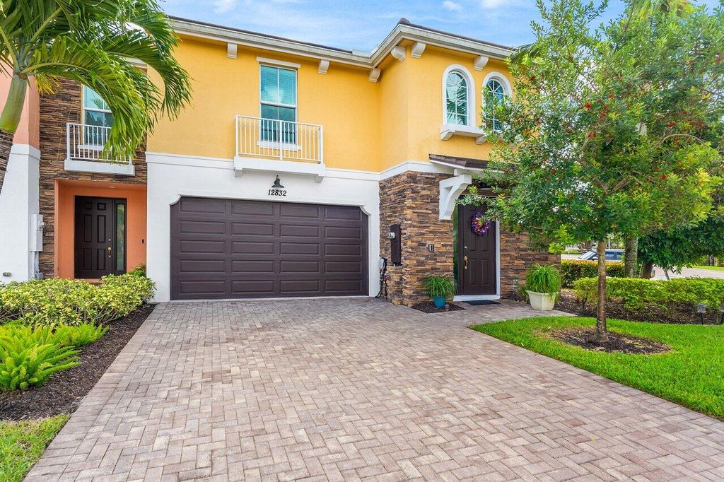 Photo of 12832 Trevi Isle Drive, Palm Beach Gardens, FL 33418 (MLS # R11136032)