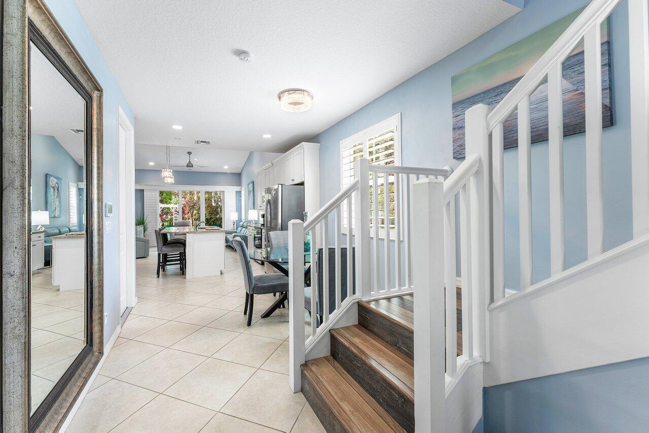 TREVI ISLE - Residential