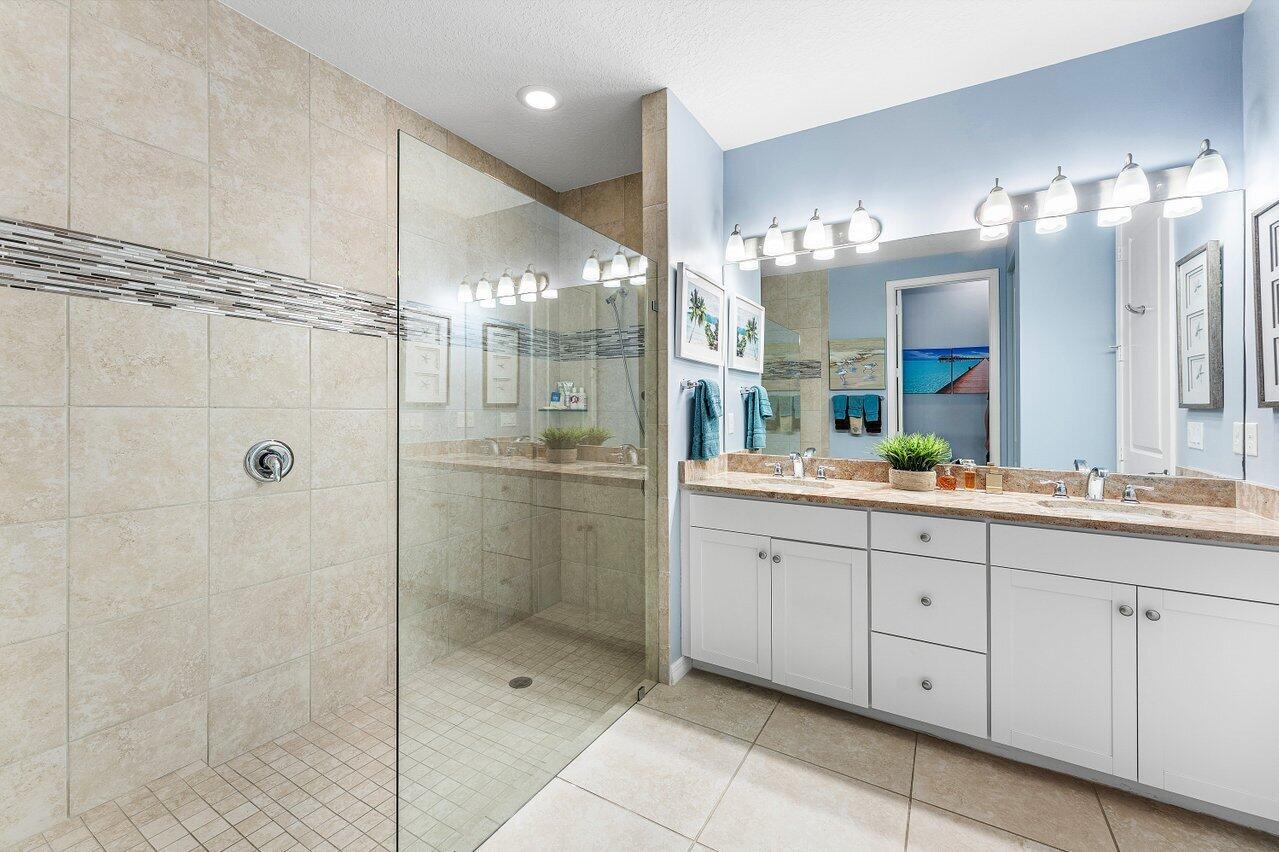 TREVI ISLE - Residential