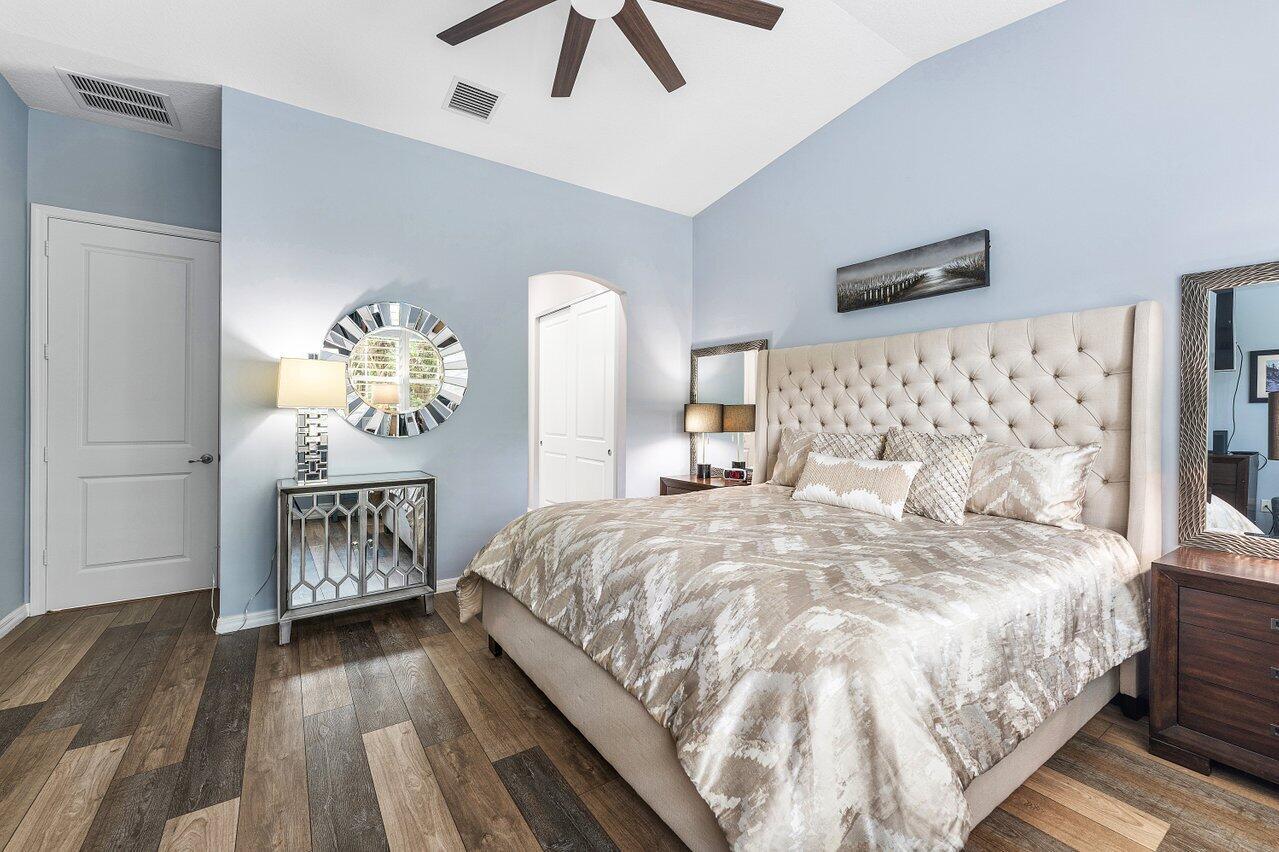 TREVI ISLE - Residential