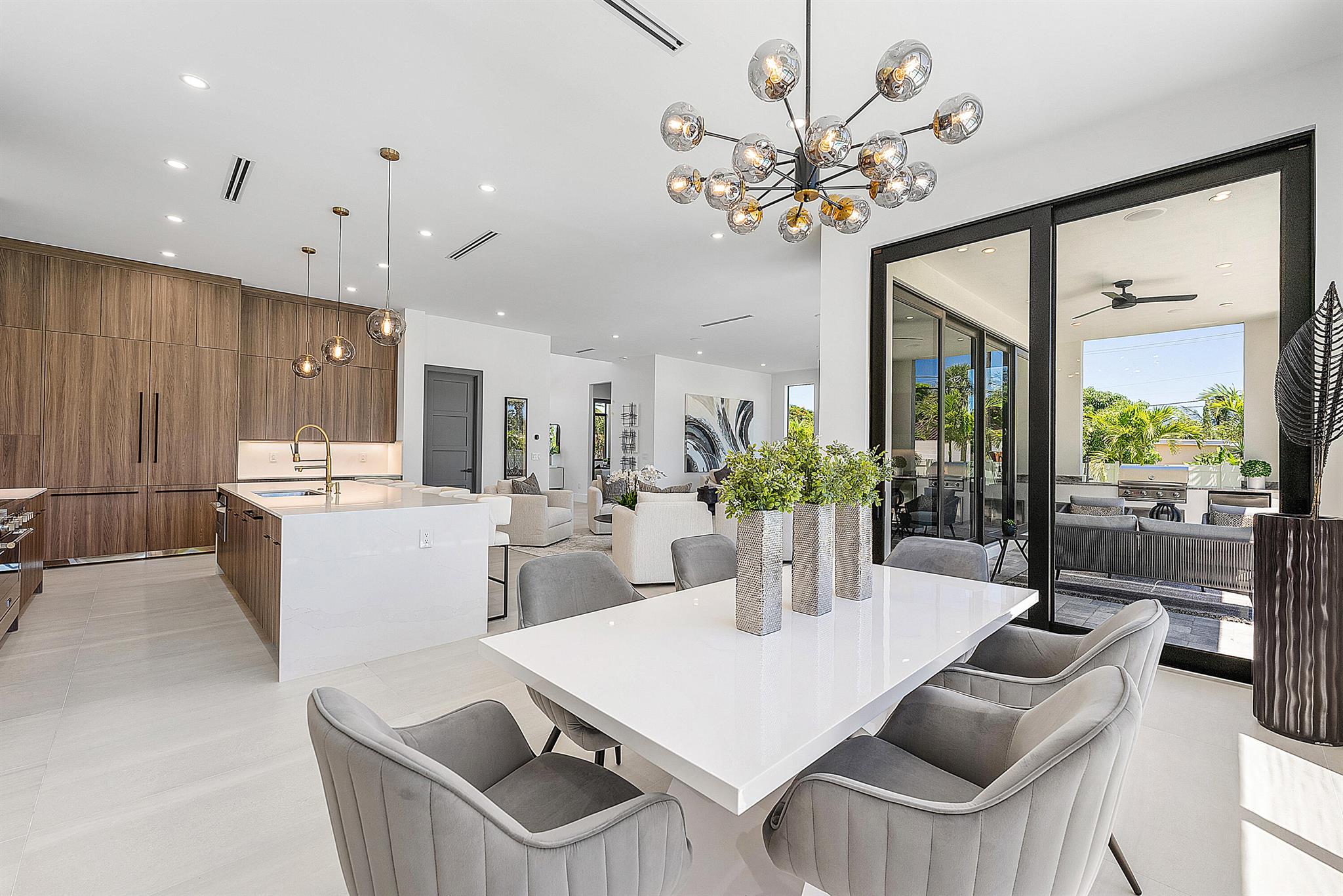 BOCA RATON SQUARE - Residential