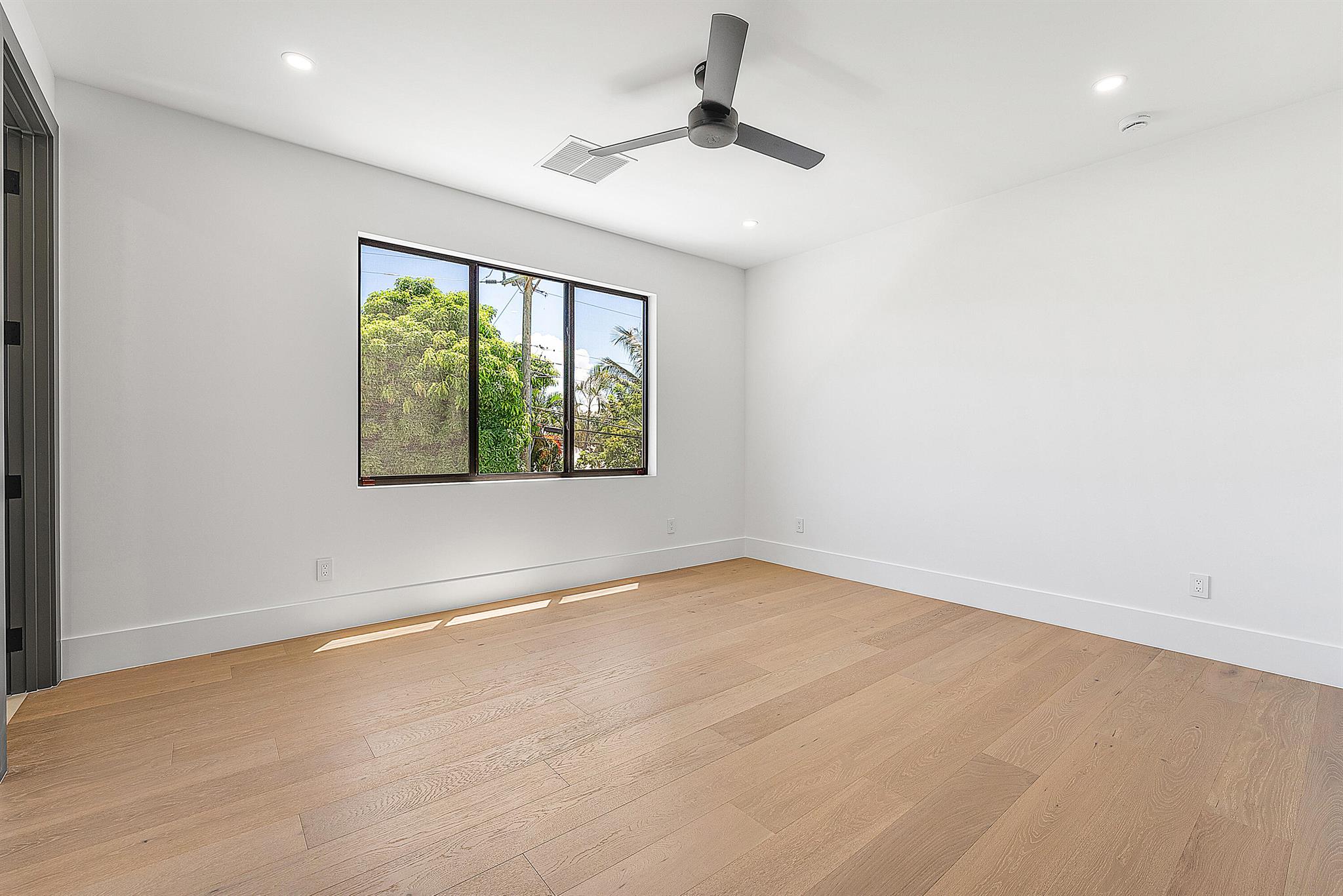 BOCA RATON SQUARE - Residential