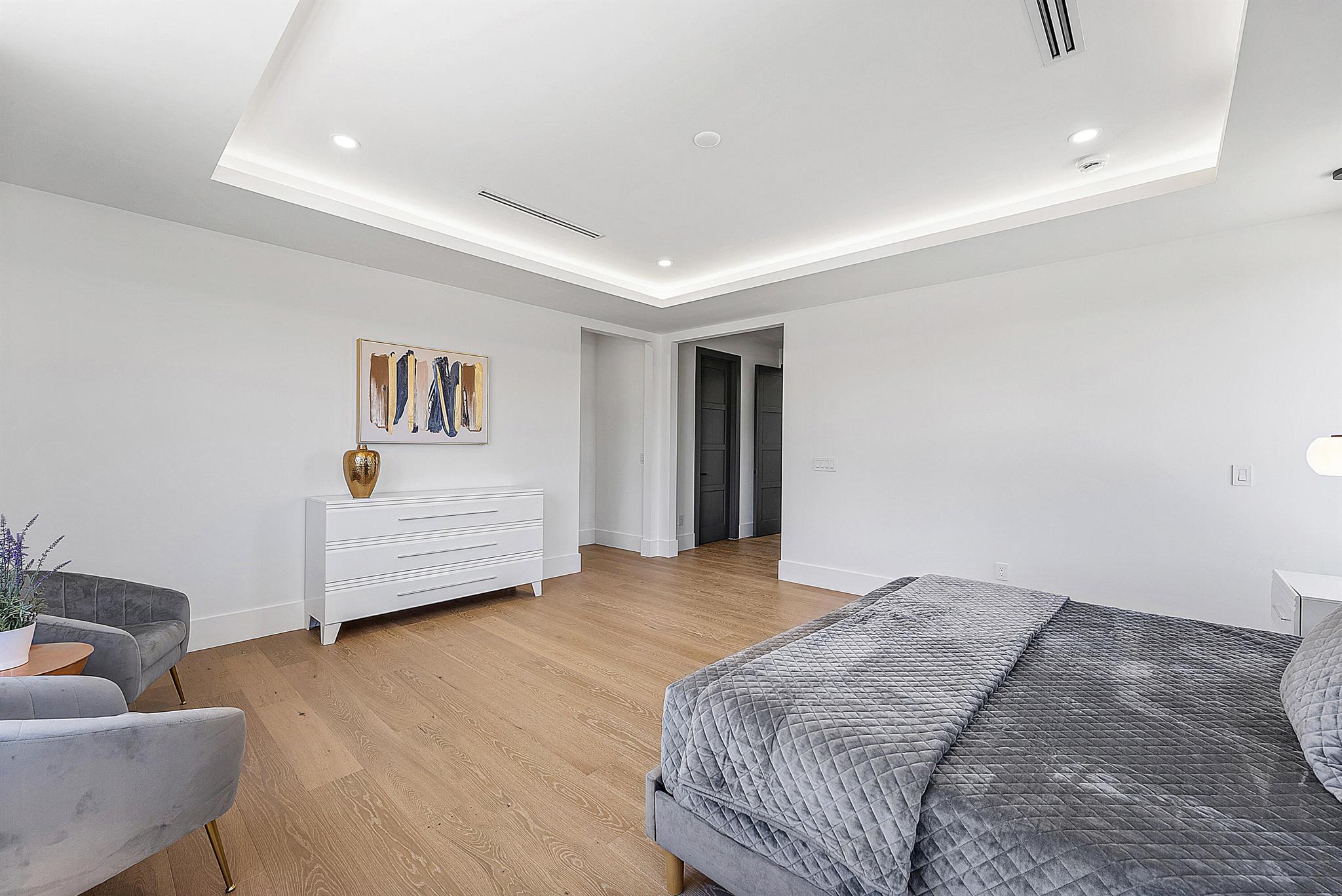 BOCA RATON SQUARE - Residential