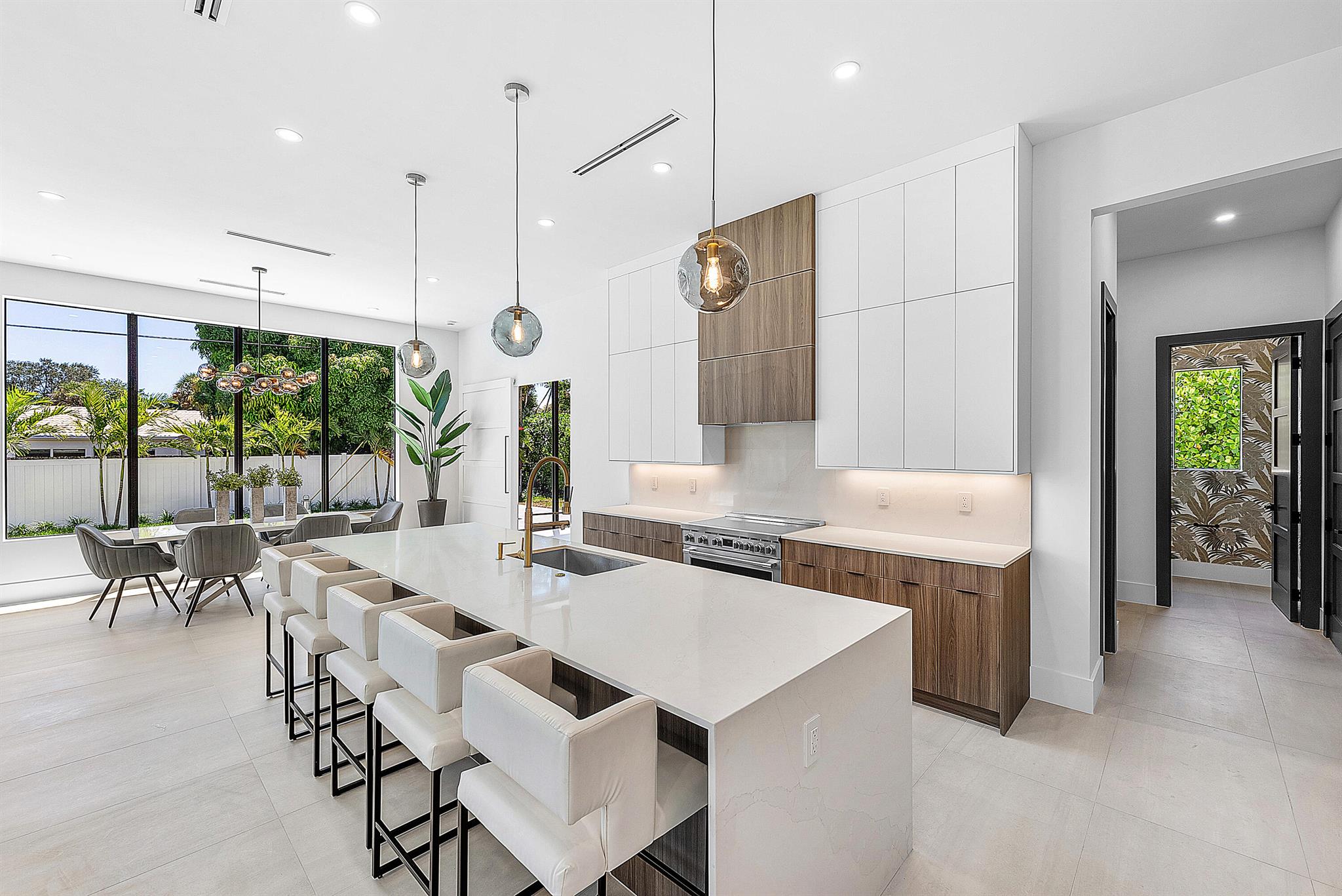 BOCA RATON SQUARE - Residential