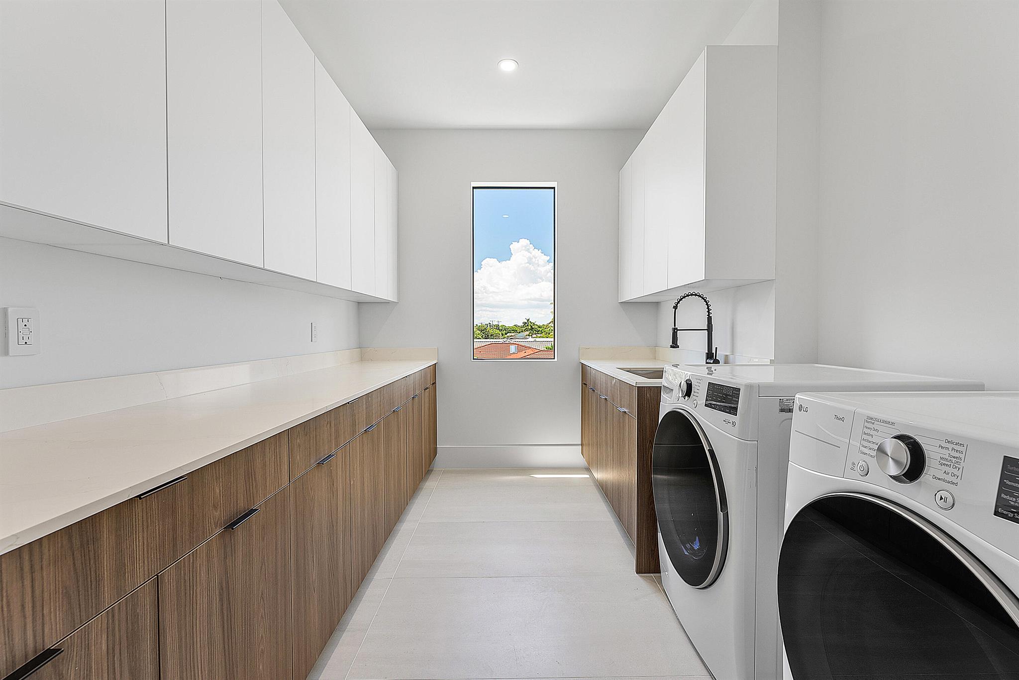 BOCA RATON SQUARE - Residential