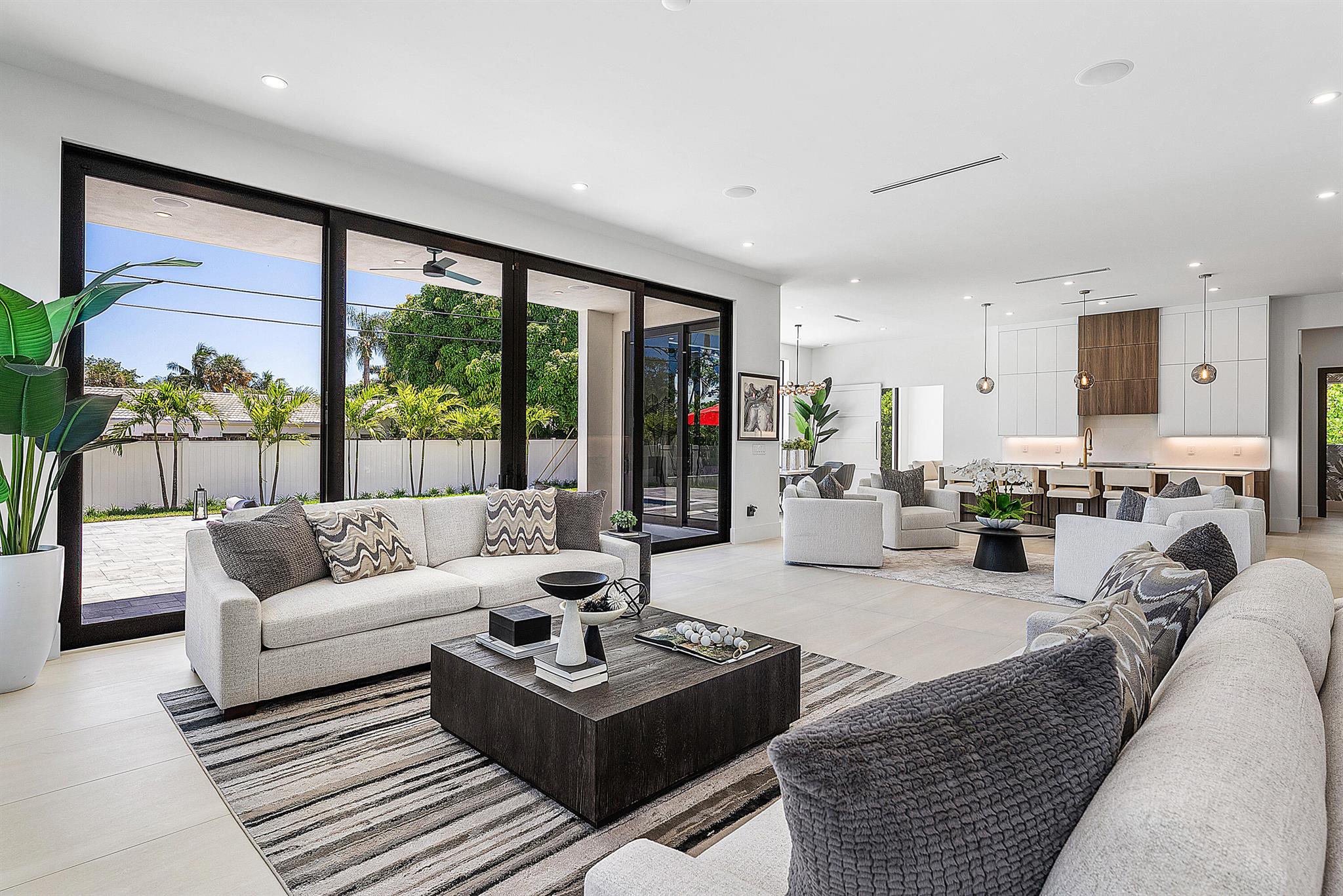 BOCA RATON SQUARE - Residential