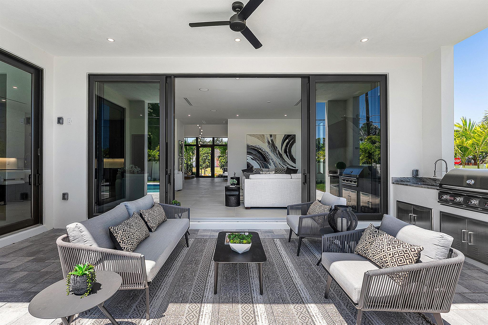 BOCA RATON SQUARE - Residential