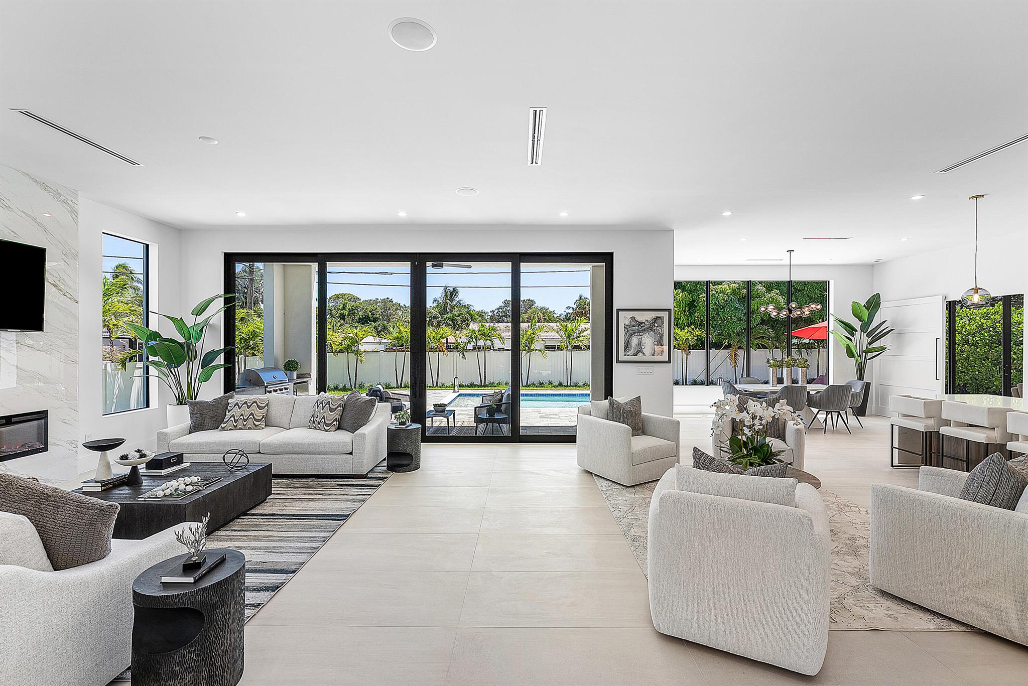 BOCA RATON SQUARE - Residential