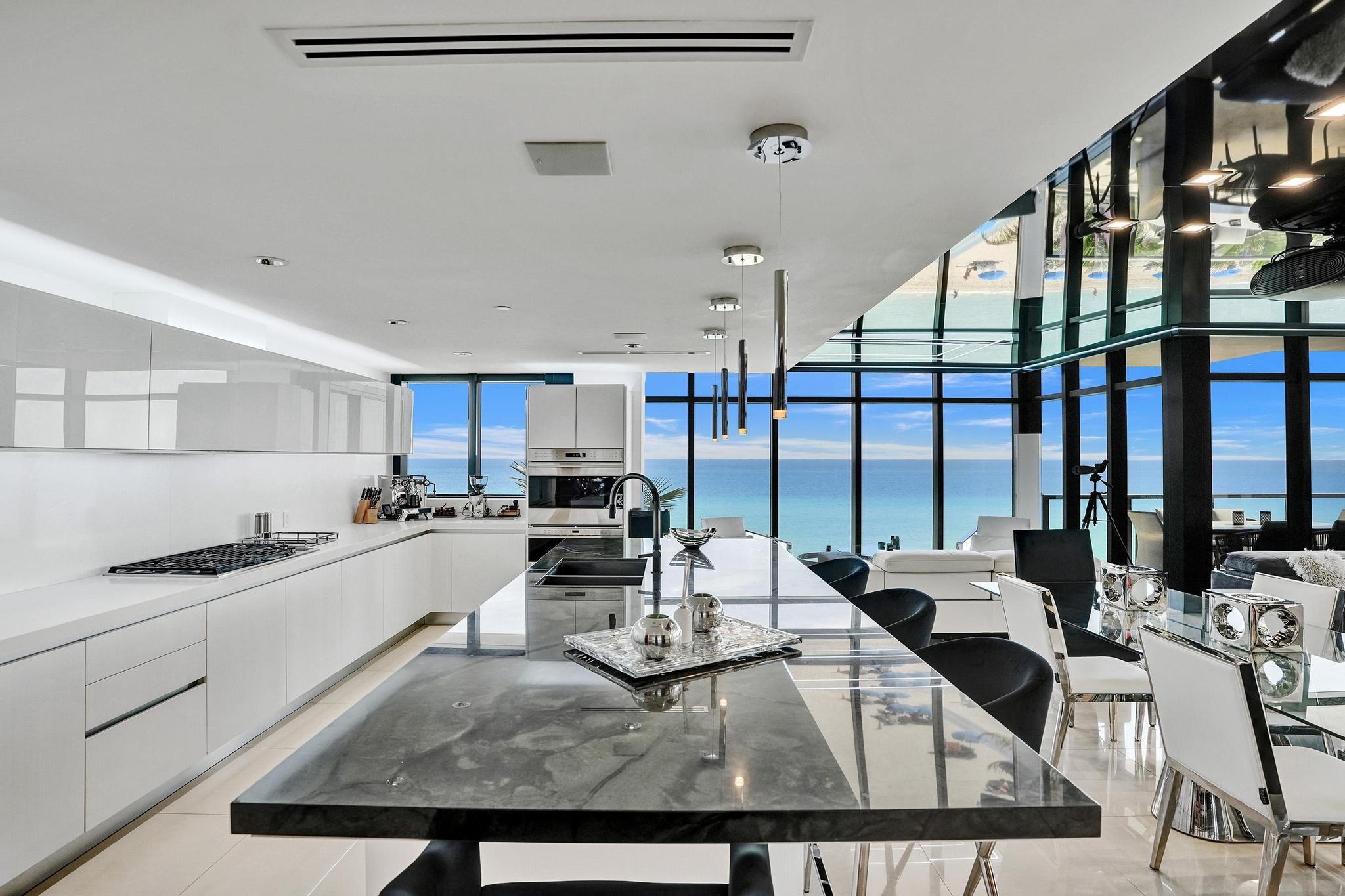 SAGE BEACH - Residential