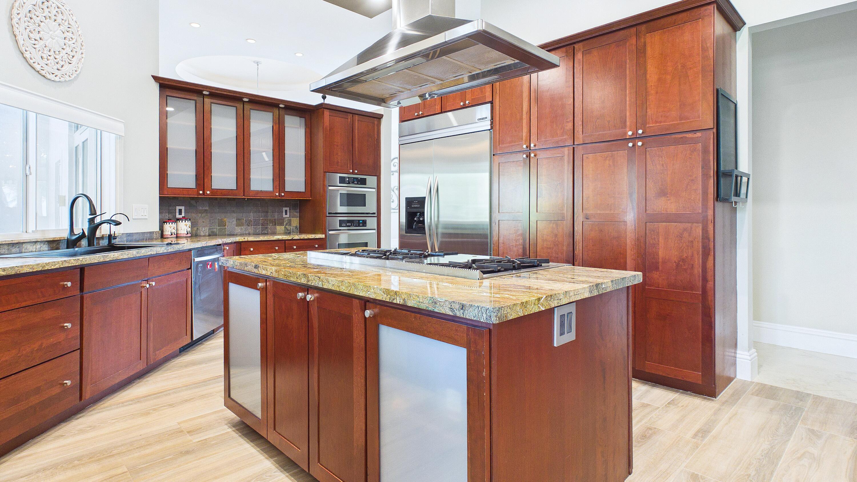 D & M ACRES - Residential