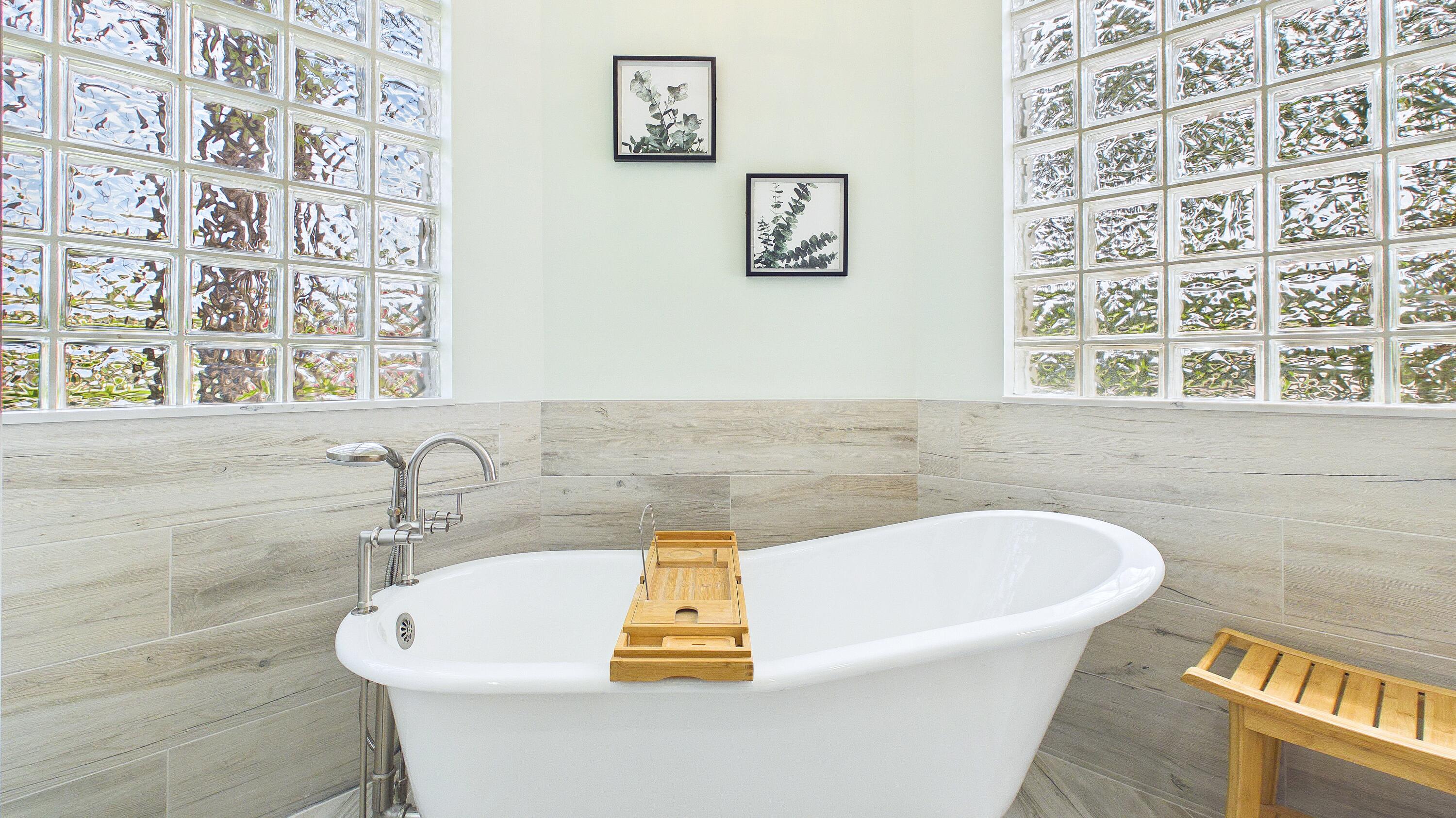 D & M ACRES - Residential