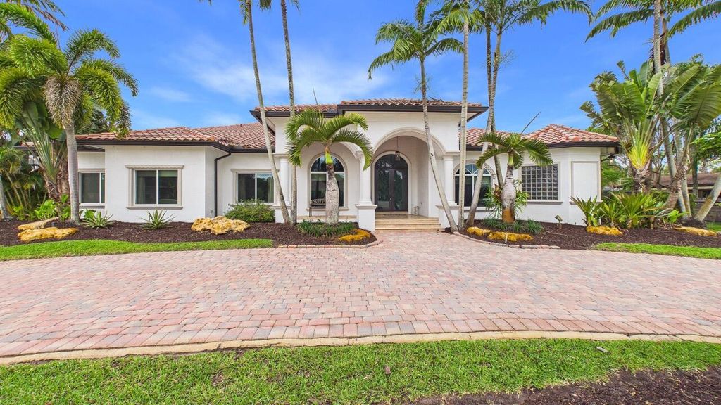 Photo of 2941 SW 155th Lane, Davie, FL 33331 (MLS # B26015988)