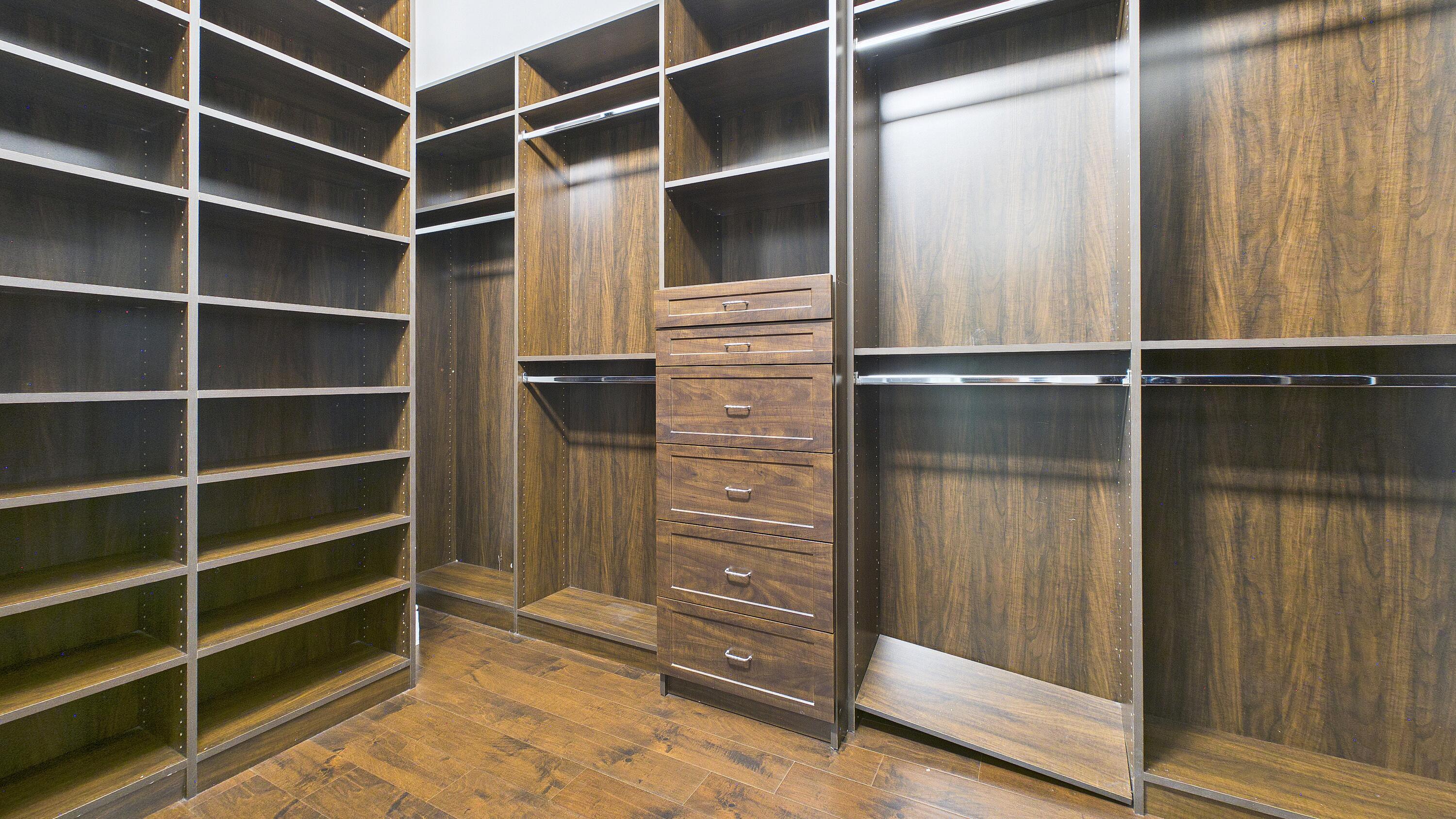 D & M ACRES - Residential