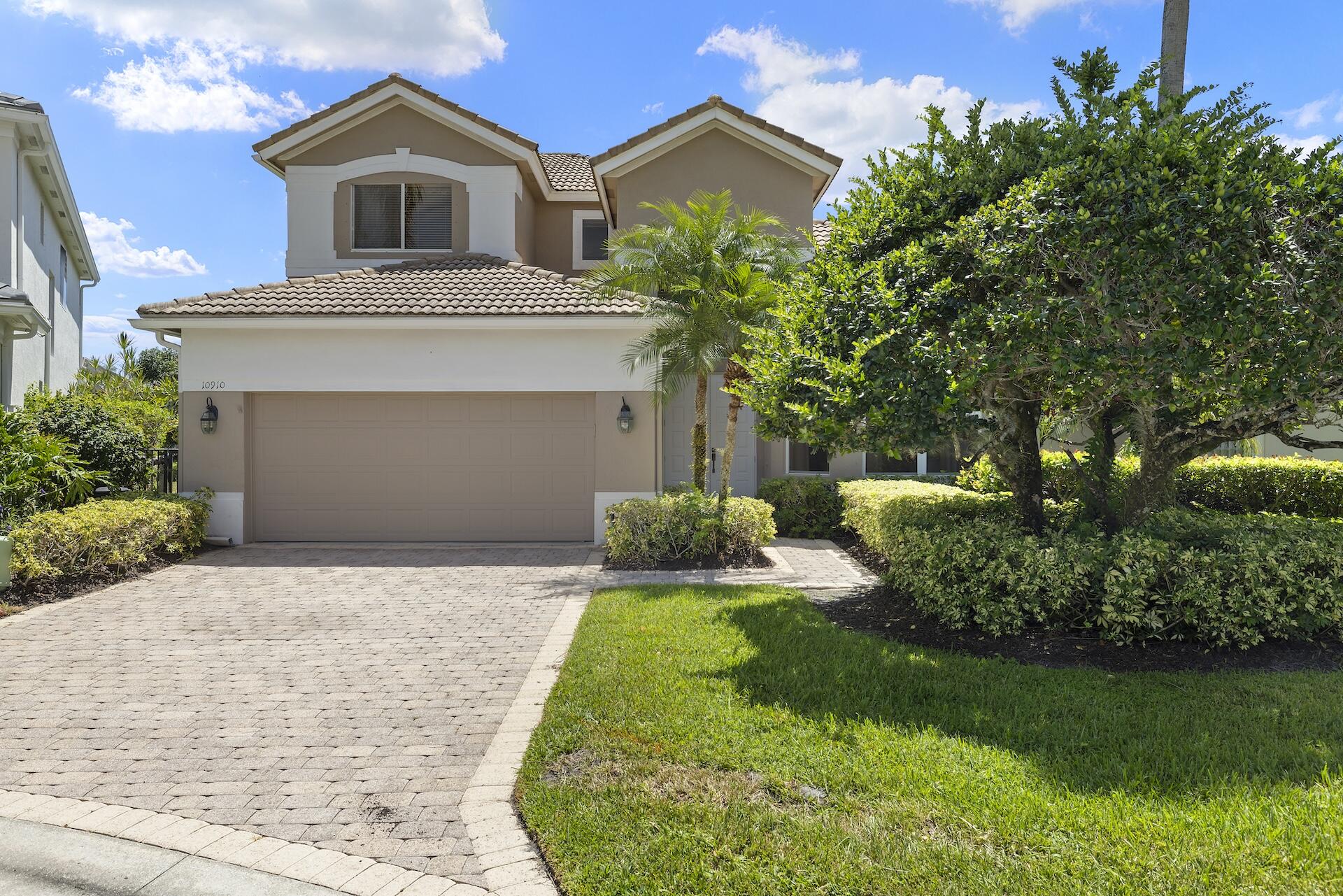 Nestled in the coveted enclave of The Grande within the award-winning Ibis Golf & Country Club, this 3-bedroom, 2.5-bathroom plus den residence offers a rare combination of layout versatility, serene lakefront setting, and immense design potential - positioned at a price that invites vision.Designed for livability and flow, ''The Princeton'' is one of the most sought-after floor plans in the community, with the primary suite thoughtfully located on the main level for ease and privacy. Upstairs, two generously sized guest bedrooms share a Jack-and-Jill bath, creating the ideal retreat for family, guests, or a dedicated workspace. Downstairs, a flexible den can double as a home office or cozy media room - whatever suits your lifestyle best.