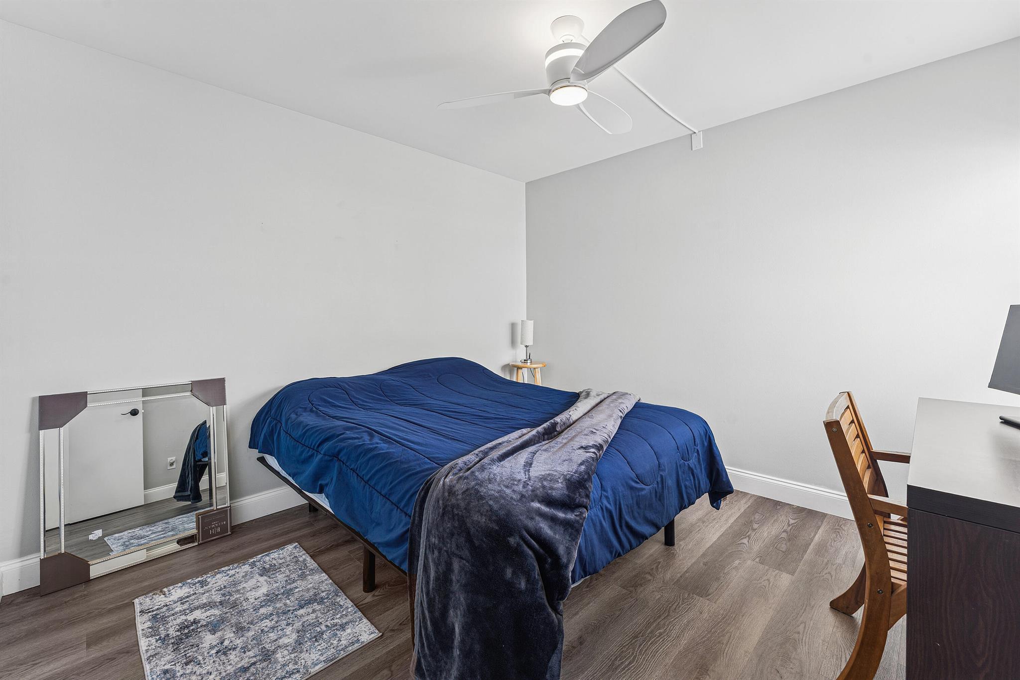 PINEWOOD CONDOS - Residential