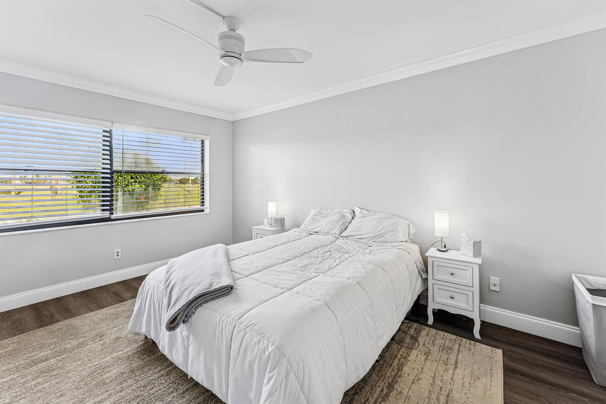 PINEWOOD CONDOS - Residential