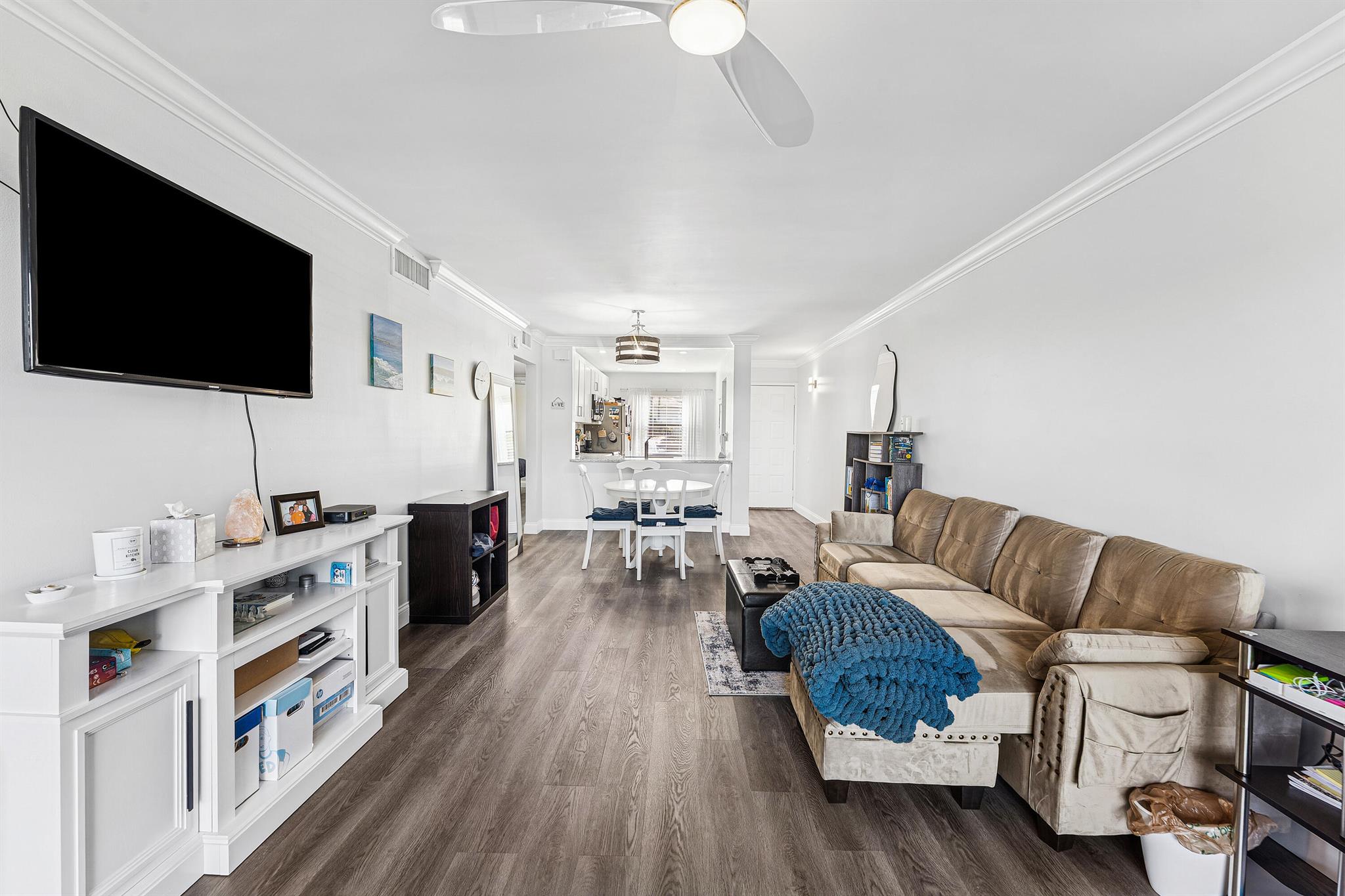 PINEWOOD CONDOS - Residential