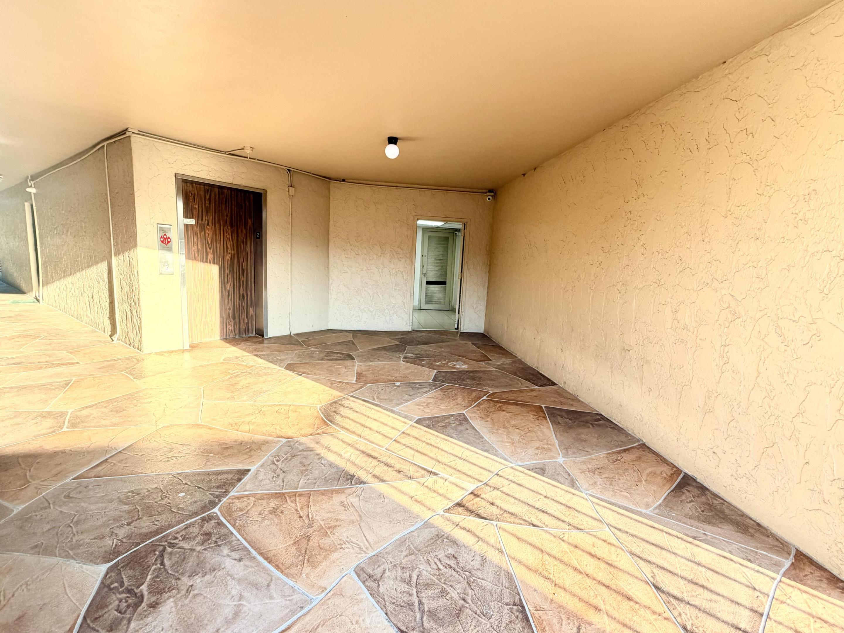 INVERRARY COUNTRY CLUB - Residential