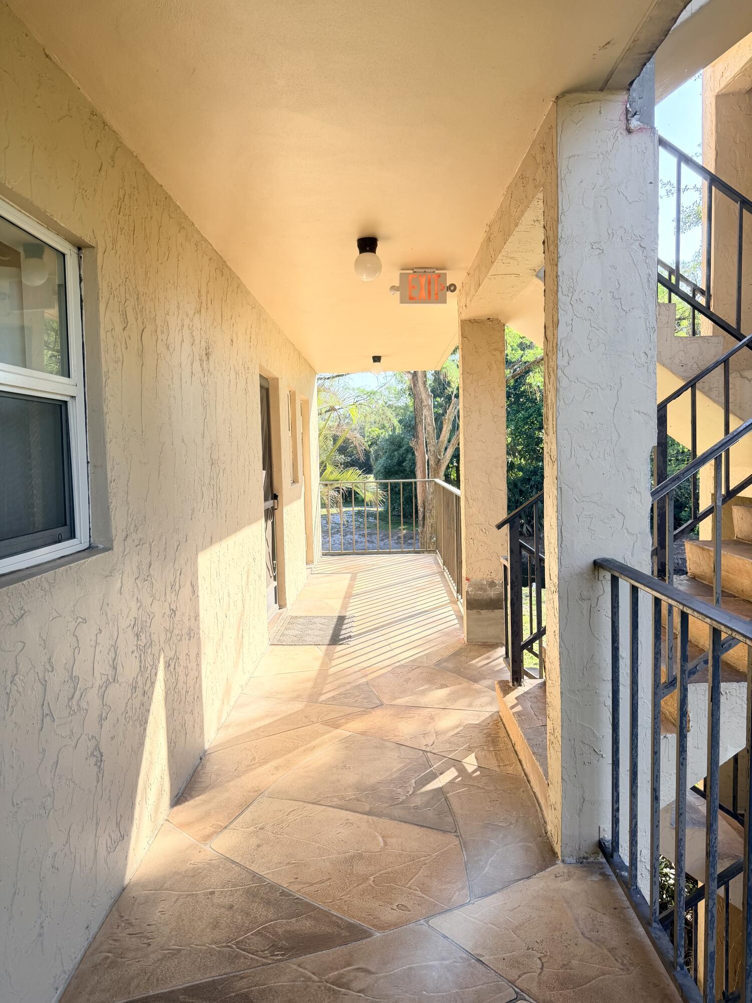 INVERRARY COUNTRY CLUB - Residential