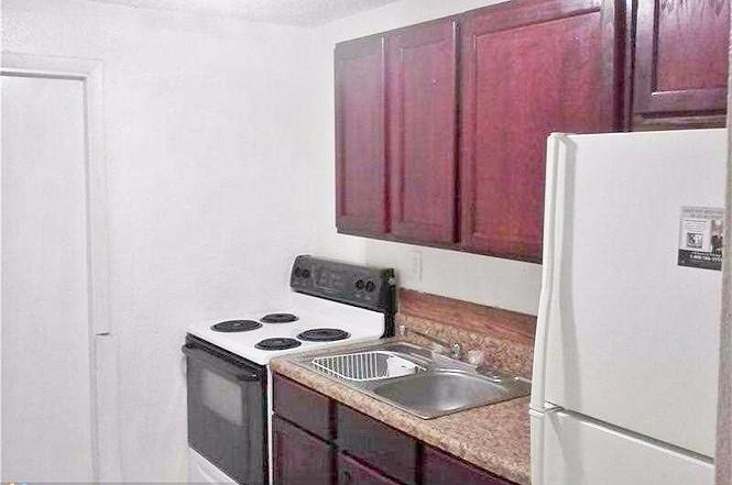 Washington Park Fourth Ad - Residential Lease