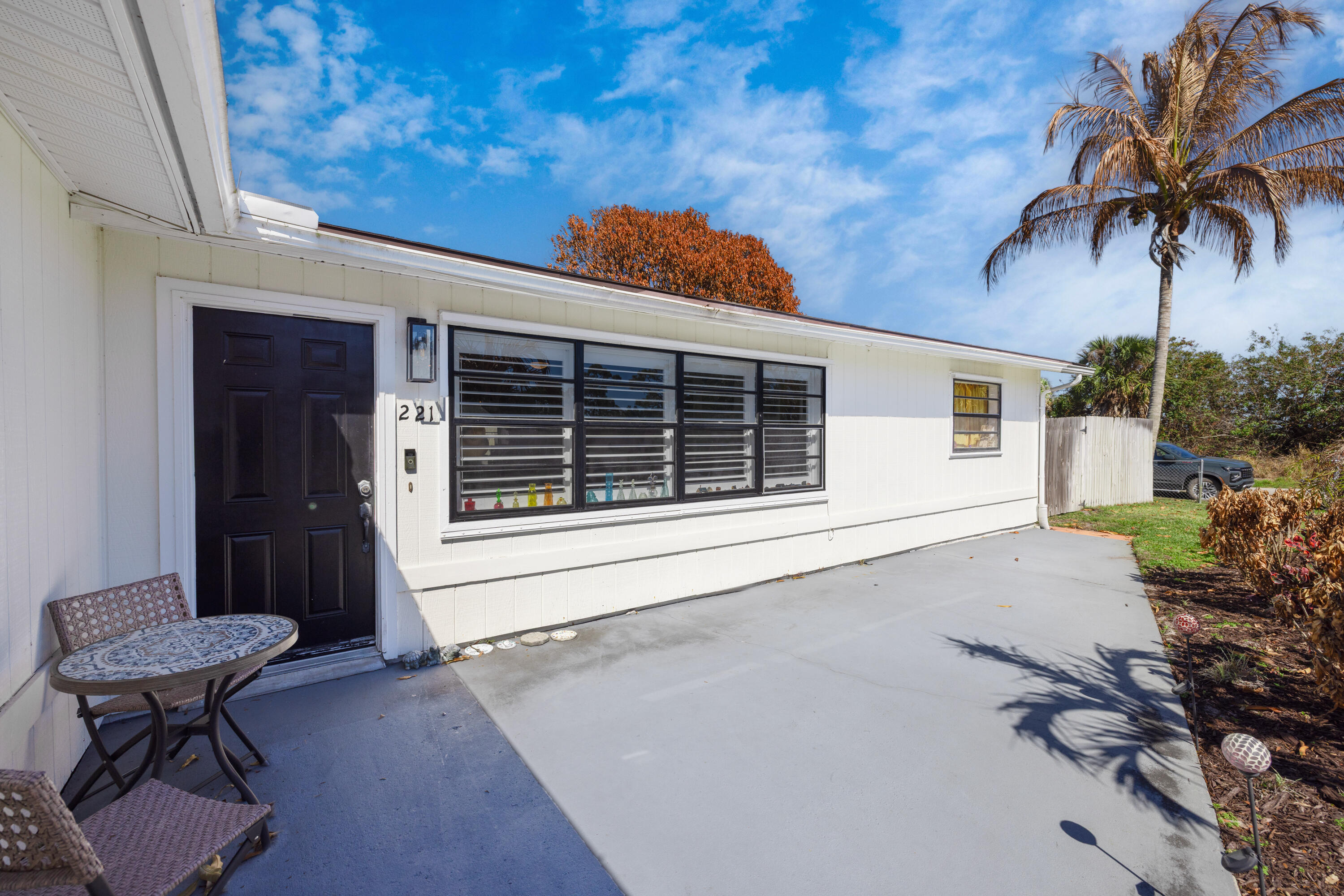 SECOND / FIRST REPLAT IN SEBASTIAN HIGHLANDS UNIT - Residential