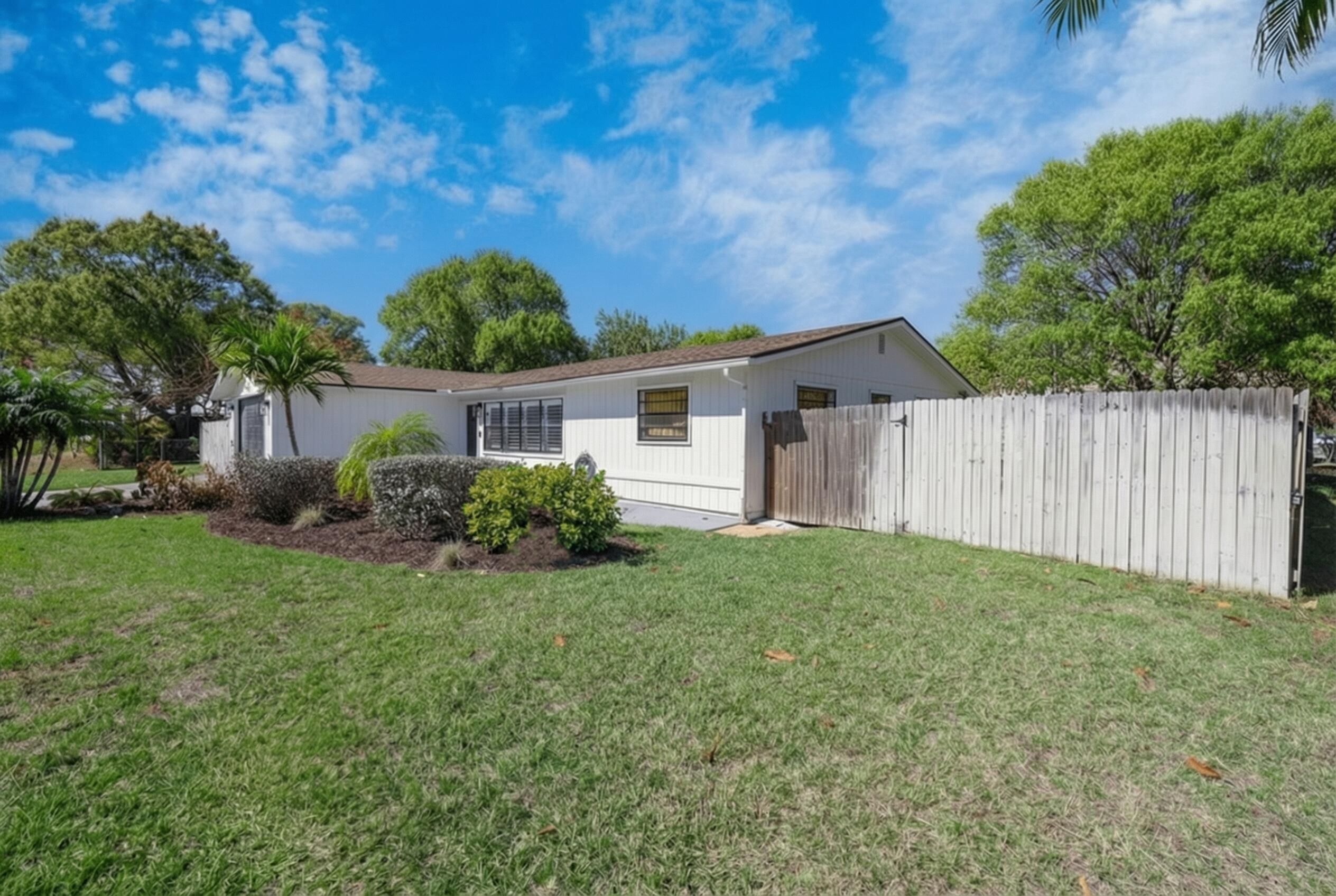 SECOND / FIRST REPLAT IN SEBASTIAN HIGHLANDS UNIT - Residential