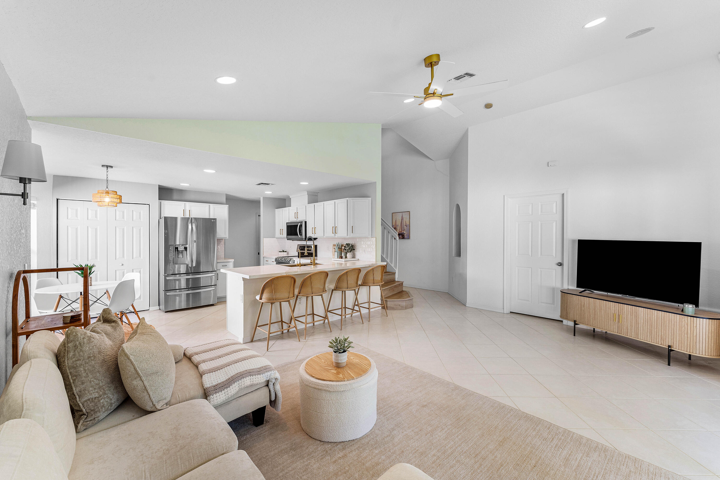 ISLES AT WELLINGTON 1 - Residential