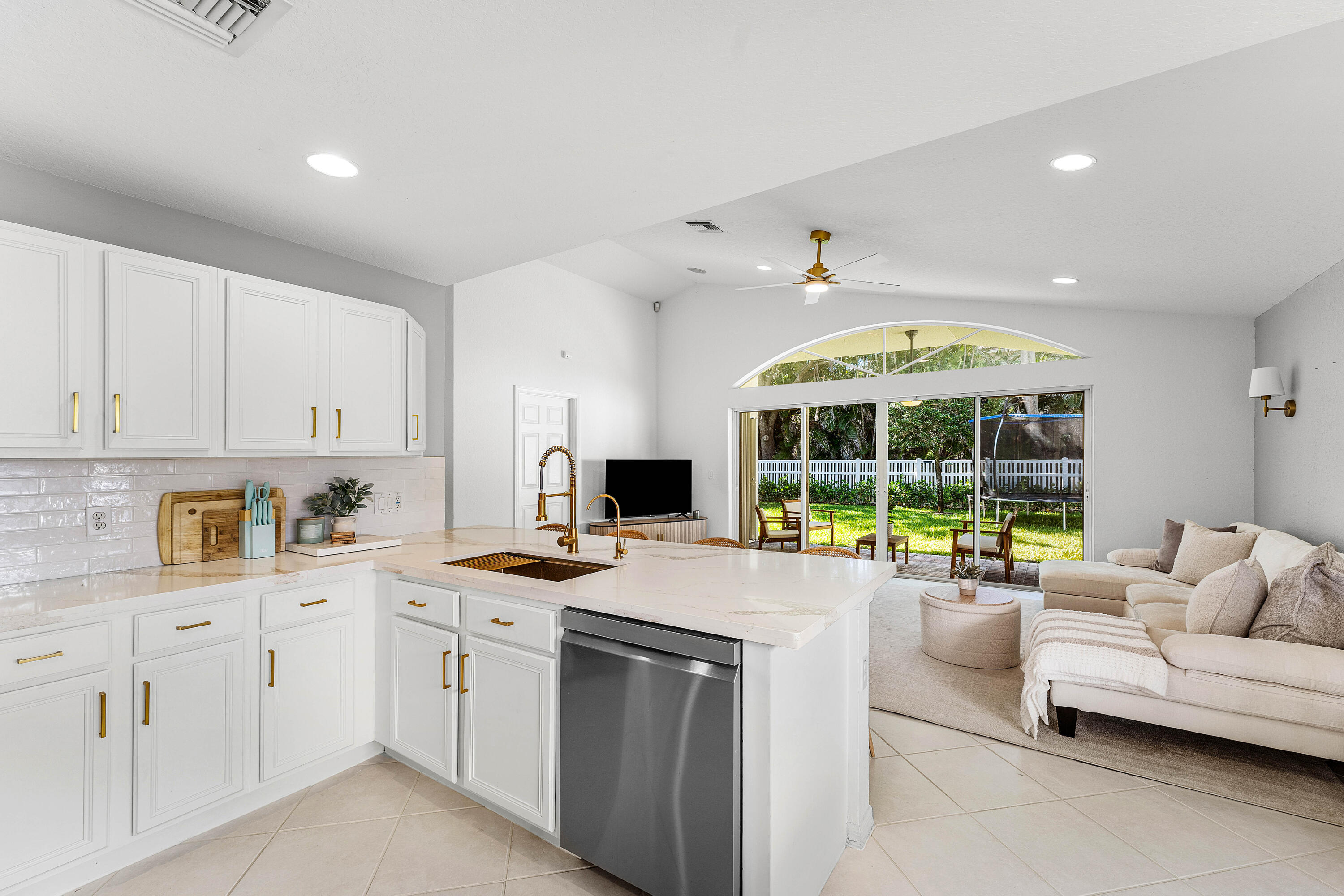 4245 Bluff Harbor Way