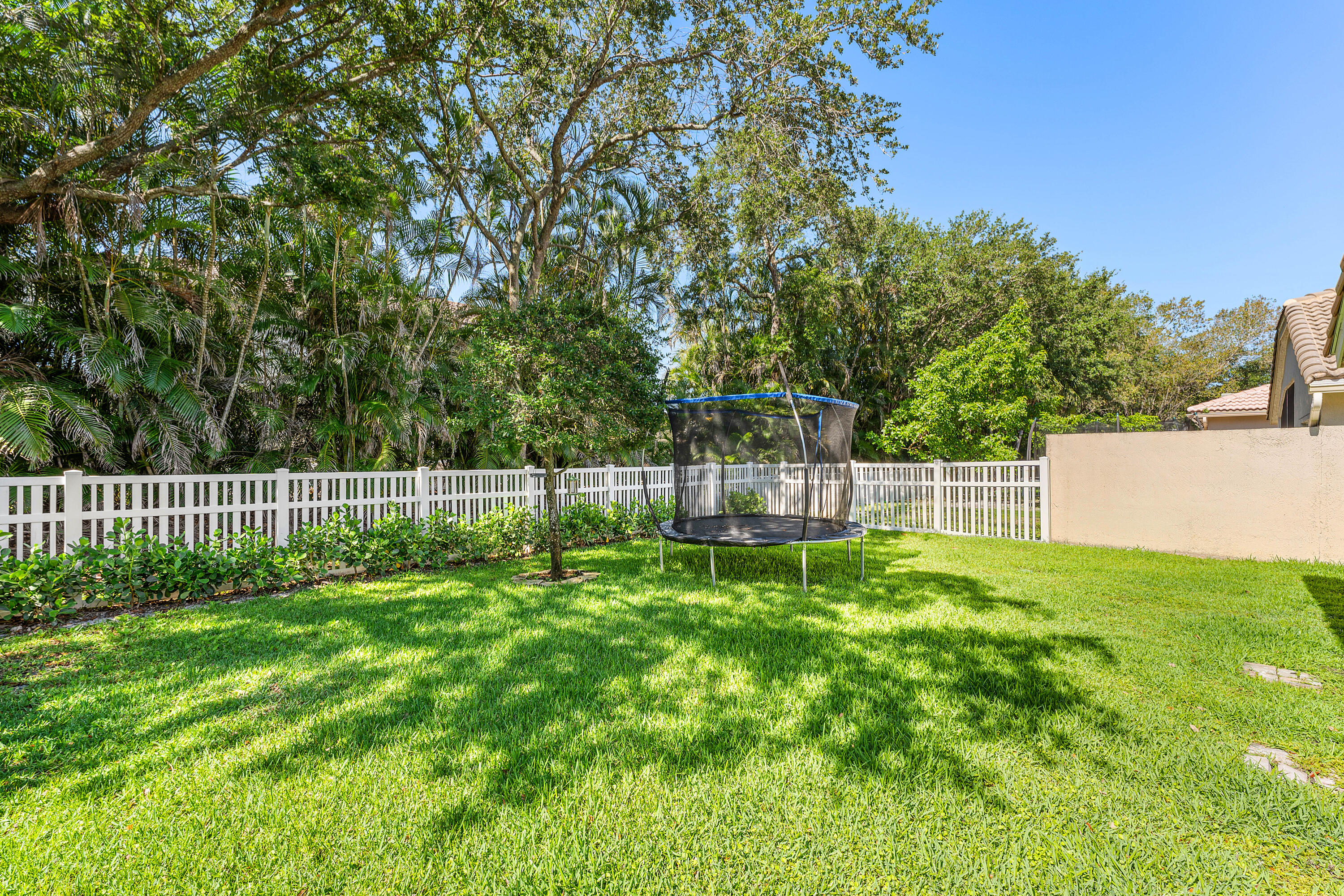 ISLES AT WELLINGTON 1 - Residential