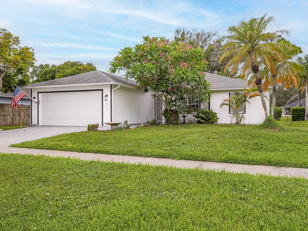 Photo of 215 21st Avenue, Vero Beach, FL 32962 (MLS # F10449759)