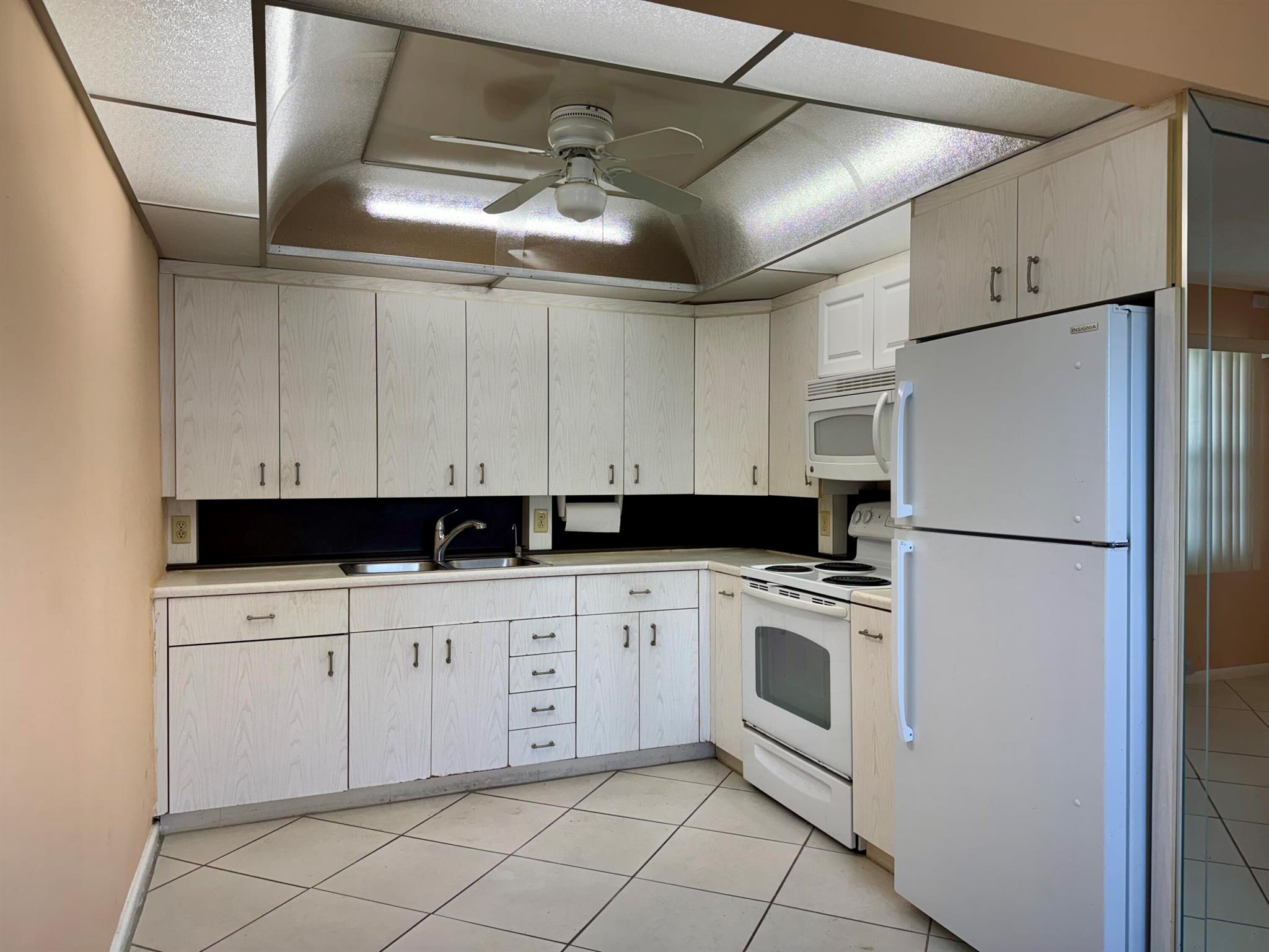 HYTHE AT CENTURY VILLAGE - Residential Lease