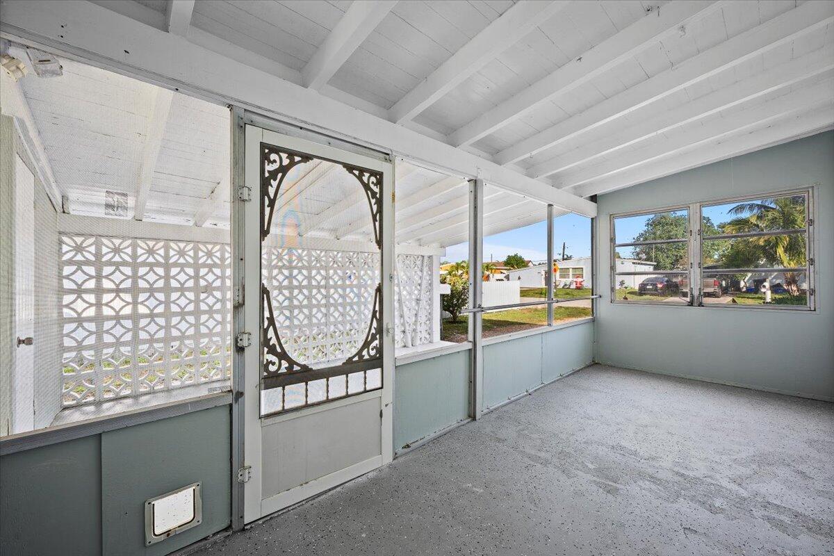 ENGLEWOOD MANOR - Residential