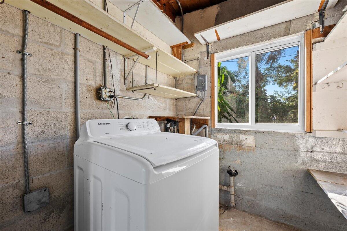 ENGLEWOOD MANOR - Residential