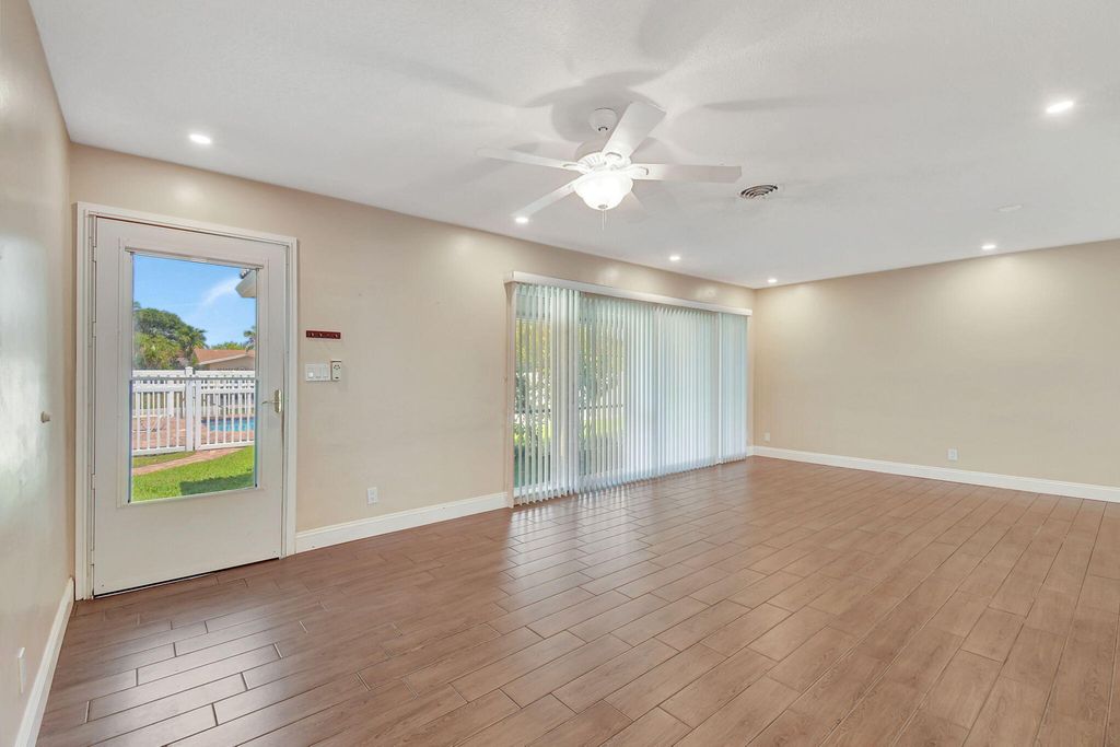 Photo of 2757 NE 29th Avenue #4, Lighthouse Point, FL 33064 (MLS # B26026143)