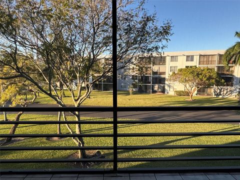 A home in Oakland Park