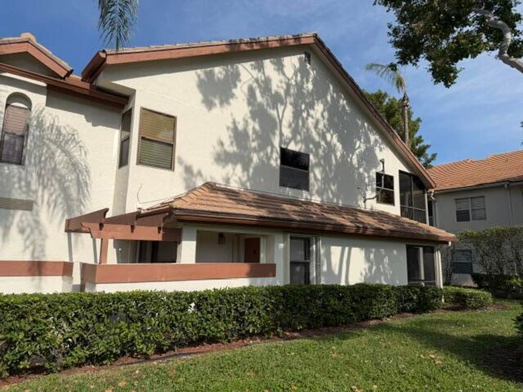 Photo of 12628 Shoreline Drive #9c, Wellington, FL 33414 (MLS # B26024906)