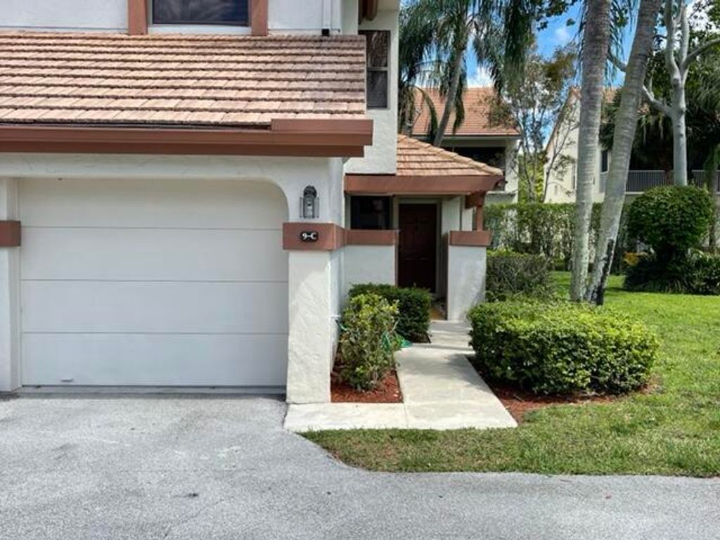 Photo of 12628 Shoreline Drive #9c, Wellington, FL 33414 (MLS # B26024906)