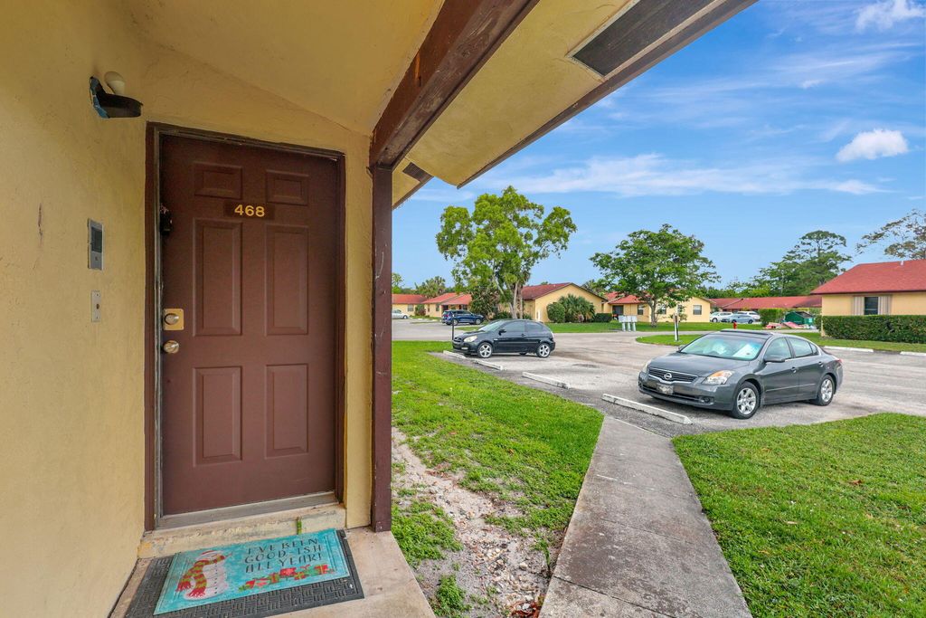 Photo of 468 Glenwood Drive, West Palm Beach, FL 33415 (MLS # R10972170)