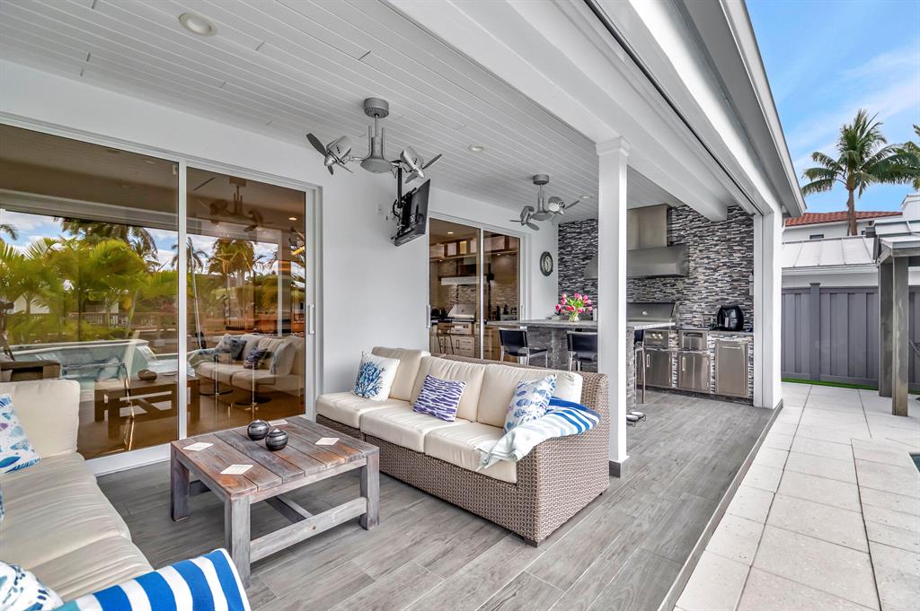 BOCA HARBOUR - Residential