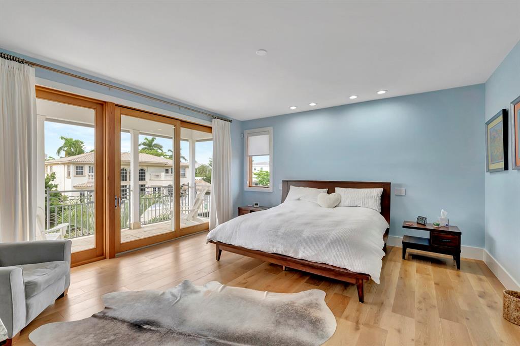 BOCA HARBOUR - Residential