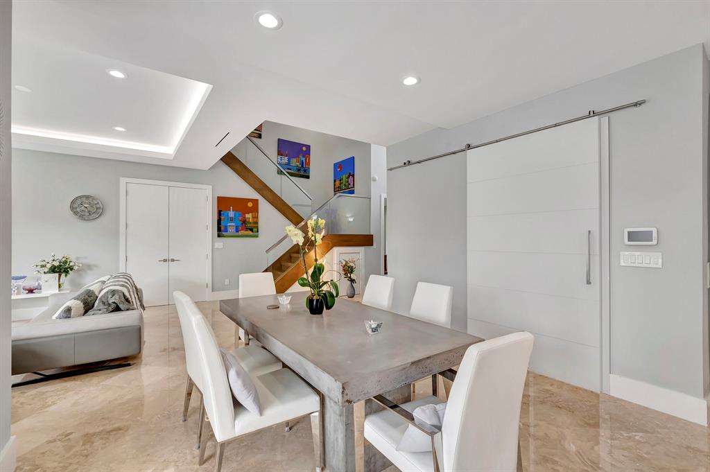 BOCA HARBOUR - Residential