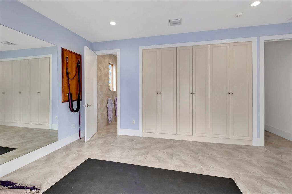 BOCA HARBOUR - Residential