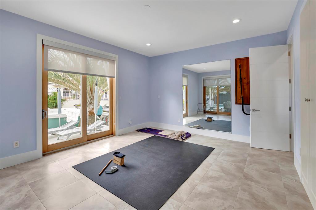 BOCA HARBOUR - Residential