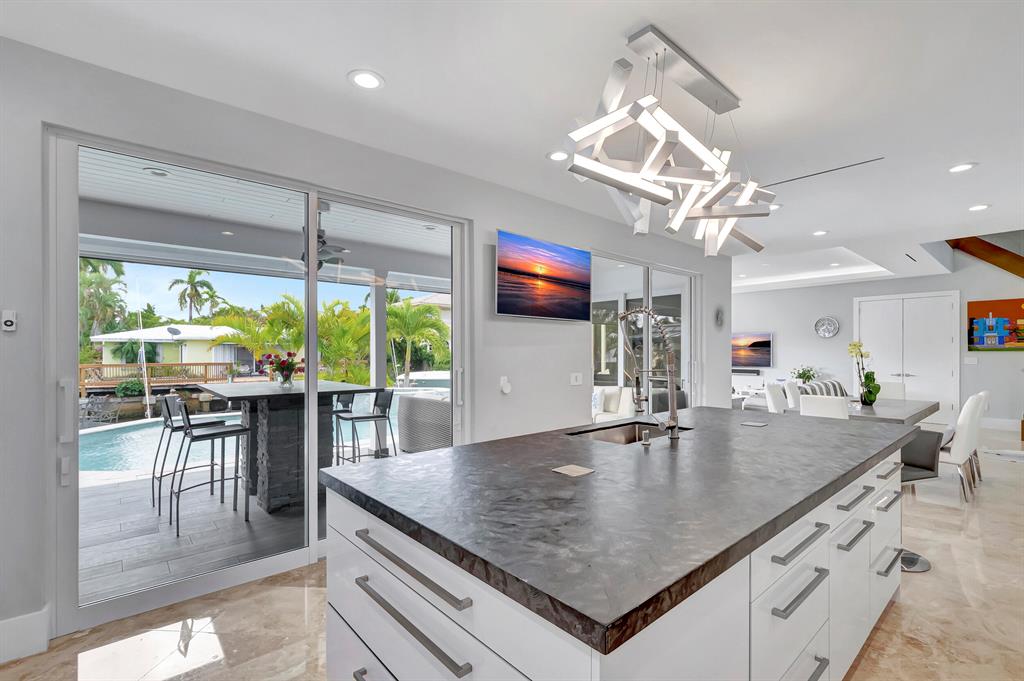 BOCA HARBOUR - Residential