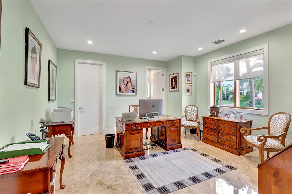 BOCA HARBOUR - Residential